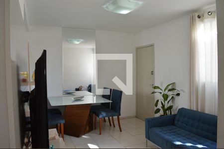 Sala de apartamento à venda com 3 quartos, 56m² em Arpoador, Contagem