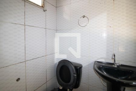 Banheiro de casa para alugar com 1 quarto, 40m² em Vila Guilherme, São Paulo