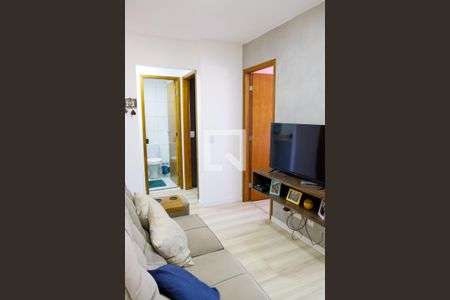 sala de apartamento para alugar com 2 quartos, 37m² em Santa Maria, Osasco