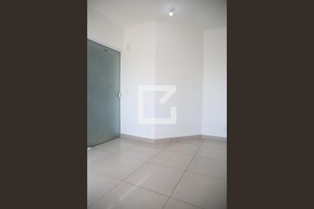 Sala de apartamento para alugar com 2 quartos, 61m² em Vila Rosa, Goiânia