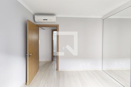 Quarto 2 de apartamento para alugar com 2 quartos, 58m² em Scharlau, São Leopoldo