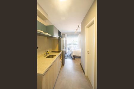 Cozinha de kitnet/studio para alugar com 1 quarto, 26m² em Jardim das Acacias, São Paulo