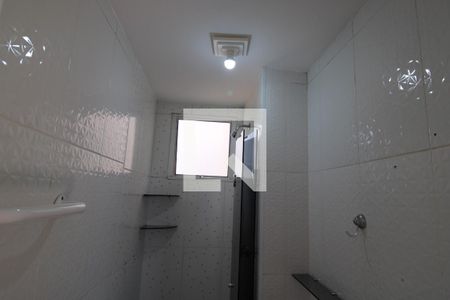 Banheiro de apartamento para alugar com 2 quartos, 39m² em Jardim Umarizal, São Paulo