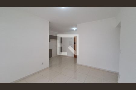 sala de apartamento para alugar com 2 quartos, 77m² em Guilhermina, Praia Grande