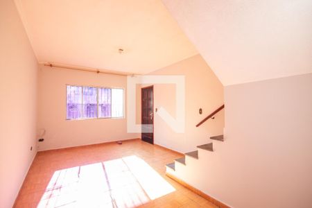 Sala de casa para alugar com 2 quartos, 125m² em Jardim das Flores, Osasco