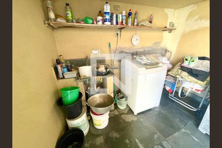 Casa à venda com 119m², 3 quartos e 2 vagas Casa à venda com 119m², 3 quartos e 2 vagasÁrea de Serviço