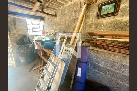 Casa à venda com 119m², 3 quartos e 2 vagas Casa à venda com 119m², 3 quartos e 2 vagasQuarto de Serviço "barracão"