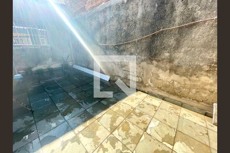 Casa à venda com 119m², 3 quartos e 2 vagas Casa à venda com 119m², 3 quartos e 2 vagasQuintal