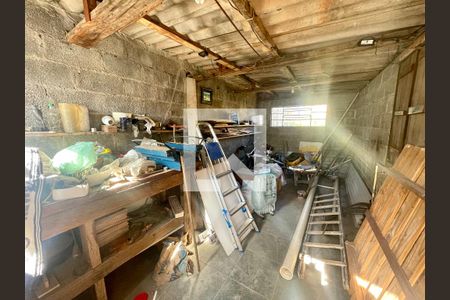 Casa à venda com 119m², 3 quartos e 2 vagas Casa à venda com 119m², 3 quartos e 2 vagasQuarto de Serviço "barracão"