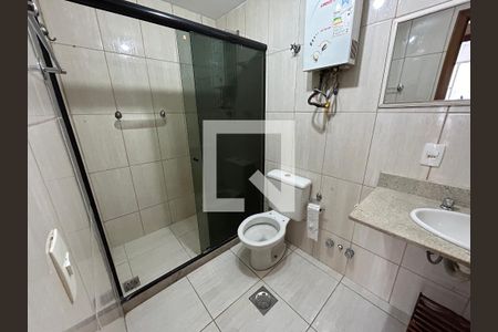 Banheiro de apartamento para alugar com 2 quartos, 70m² em Todos Os Santos, Rio de Janeiro