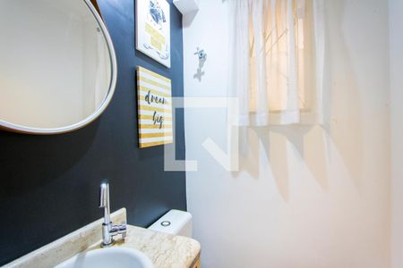 Lavabo de casa de condomínio para alugar com 3 quartos, 200m² em Vila Alice, Santo André