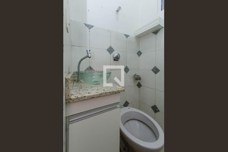 Lavabo de casa para alugar com 2 quartos, 120m² em Cinquentenário, Belo Horizonte