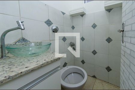 Lavabo de casa para alugar com 2 quartos, 120m² em Cinquentenário, Belo Horizonte