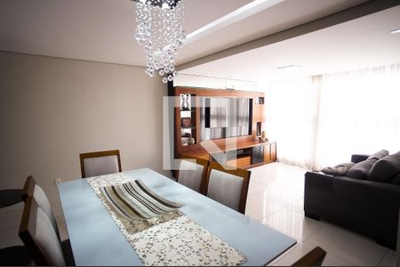 Sala de apartamento para alugar com 4 quartos, 120m² em Ouro Preto, Belo Horizonte