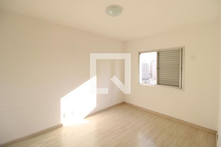 Quarto 1 de apartamento para alugar com 2 quartos, 69m² em Mandaqui, São Paulo