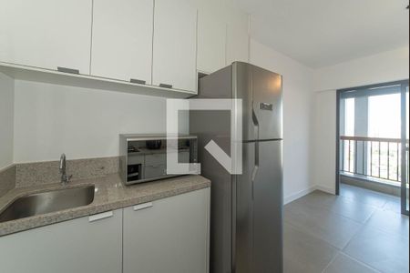 Cozinha de apartamento para alugar com 1 quarto, 40m² em Brooklin Paulista, São Paulo