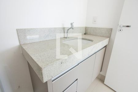 Lavabo de apartamento para alugar com 3 quartos, 147m² em Tubalina, Uberlândia