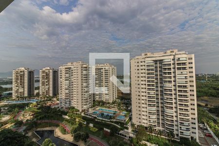 Varanda - Vista de apartamento à venda com 2 quartos, 74m² em Barra da Tijuca, Rio de Janeiro