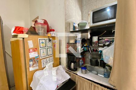 Cozinha de kitnet/studio para alugar com 1 quarto, 24m² em Botafogo, Rio de Janeiro