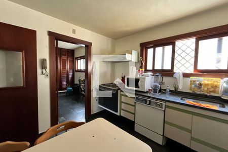 Cozinha de casa para alugar com 4 quartos, 350m² em Jardim Marcato, Suzano