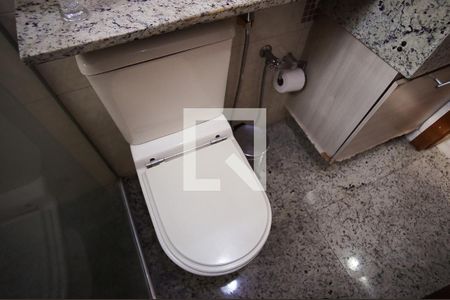 Banheiro de apartamento à venda com 2 quartos, 62m² em Aarão Reis, Belo Horizonte
