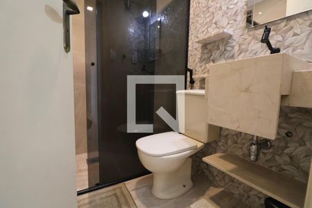 Apartamento para alugar com 90m², 3 quartos e 2 vagas Apartamento para alugar com 90m², 3 quartos e 2 vagasBanheiro Social