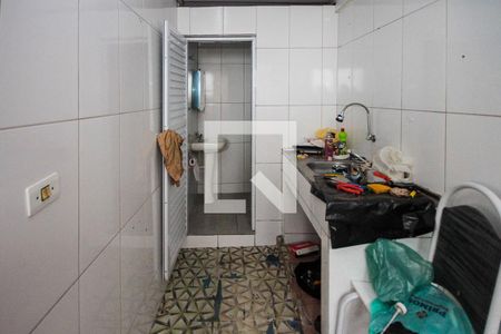 Cozinha de casa para alugar com 1 quarto, 30m² em Jardim Panorama (zona Leste), São Paulo