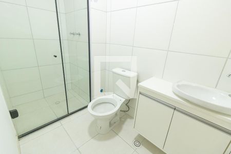Banheiro  de kitnet/studio para alugar com 0 quarto, 38m² em São Cristóvão, Rio de Janeiro