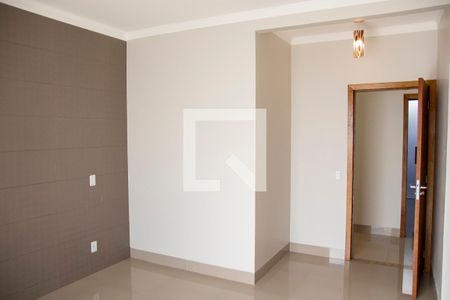 Suíte 1 de casa de condomínio para alugar com 4 quartos, 232m² em Residencial Goiânia Golfe Clube, Goiânia