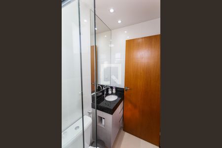 Banheiro da Suíte de apartamento à venda com 3 quartos, 68m² em Renascença, Belo Horizonte