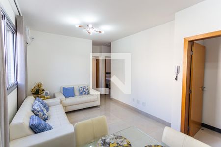 Sala de apartamento à venda com 3 quartos, 68m² em Renascença, Belo Horizonte