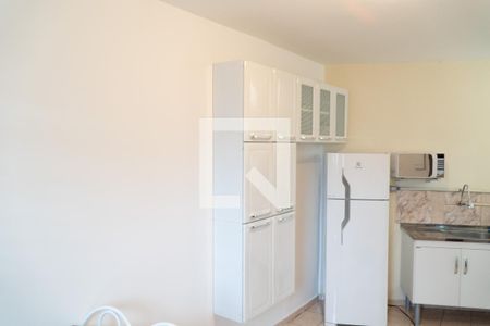 Sala, Cozinha e Área de Serviço Interna de casa para alugar com 1 quarto, 40m² em Cidade Intercap, Taboão da Serra