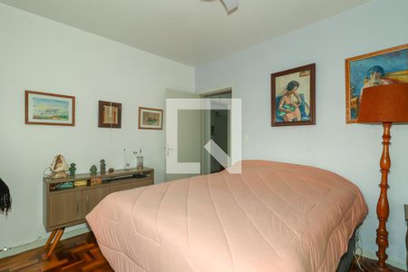 Quarto de apartamento à venda com 1 quarto, 52m² em Passo da Areia, Porto Alegre