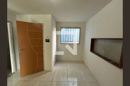 Sala de casa para alugar com 2 quartos, 50m² em Quintino Bocaiúva, Rio de Janeiro