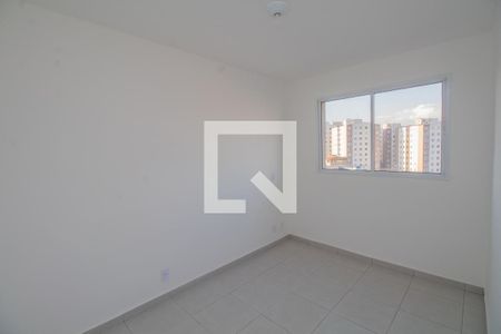 Quarto 2 de apartamento para alugar com 2 quartos, 41m² em Vila Fátima, São Paulo