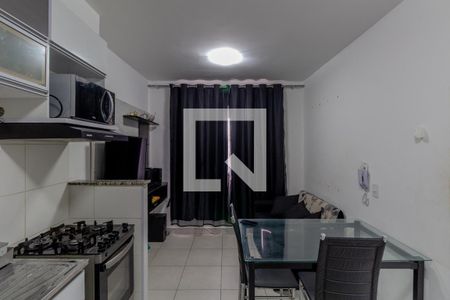 Sala e Cozinha Integrada  de apartamento para alugar com 2 quartos, 32m² em Itaquera, São Paulo