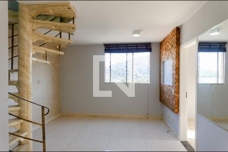 Sala de apartamento para alugar com 3 quartos, 92m² em Vila Clarice, São Paulo