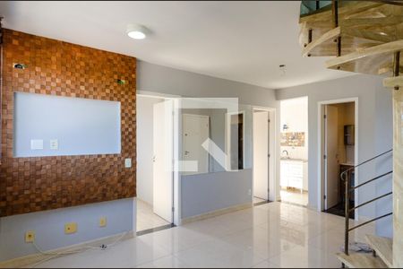 Sala de apartamento para alugar com 3 quartos, 92m² em Vila Clarice, São Paulo