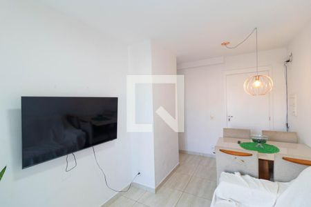 Sala de apartamento à venda com 2 quartos, 56m² em Jardim do Lago Continuação, Campinas