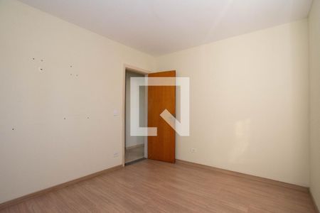 Suite de apartamento à venda com 2 quartos, 60m² em Vila Galvão, Guarulhos