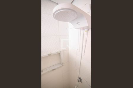 Banheiro de kitnet/studio para alugar com 1 quarto, 22m² em Aclimação, São Paulo