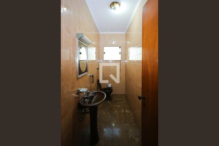 Lavabo de casa para alugar com 3 quartos, 350m² em Vila Nair, São Paulo
