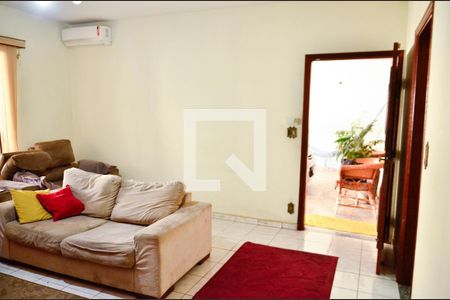 Sala de casa para alugar com 2 quartos, 120m² em Vila Carlota, Sumaré