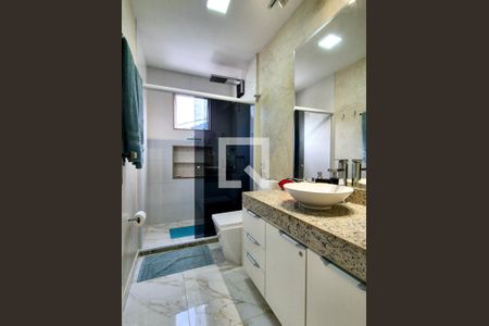 Apartamento à venda com 520m², 4 quartos e 2 vagas Apartamento à venda com 520m², 4 quartos e 2 vagasBanheiro da Suíte