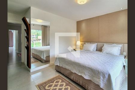 Apartamento à venda com 520m², 4 quartos e 2 vagas Apartamento à venda com 520m², 4 quartos e 2 vagasSuite