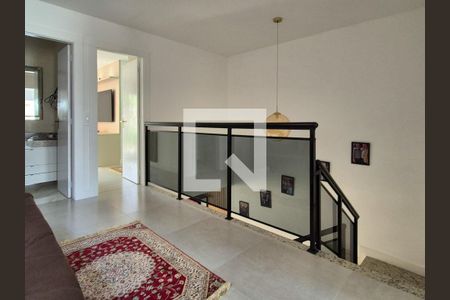 Apartamento à venda com 520m², 4 quartos e 2 vagas Apartamento à venda com 520m², 4 quartos e 2 vagasHall