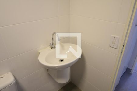 Banheiro de kitnet/studio à venda com 1 quarto, 30m² em Centro, Campinas