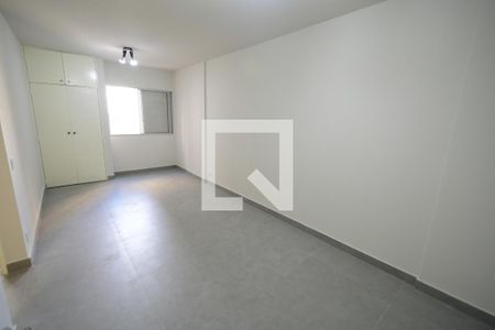 Sala / Quarto de kitnet/studio à venda com 1 quarto, 30m² em Centro, Campinas