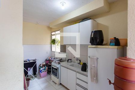 Cozinha e Área de Serviço de apartamento para alugar com 2 quartos, 44m² em São Gabriel, Belo Horizonte