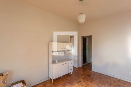 Sala de casa à venda com 3 quartos, 180m² em Vila Cloris, Belo Horizonte